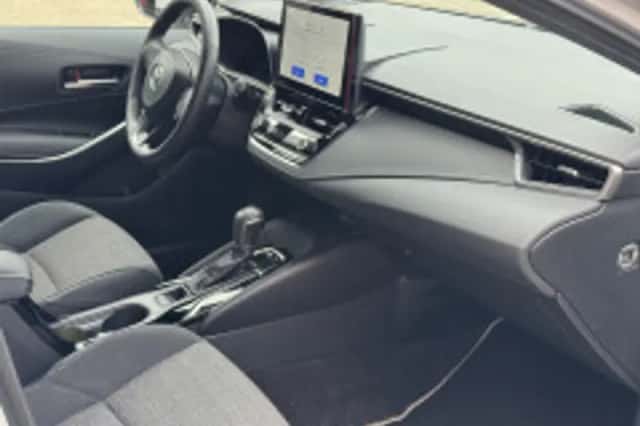 Toyota Corolla (2025) thumbnail 3