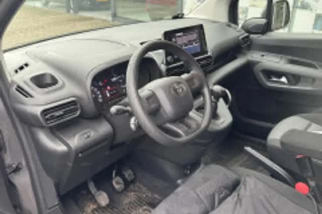Toyota ProAce City Verso (2023) thumbnail 5