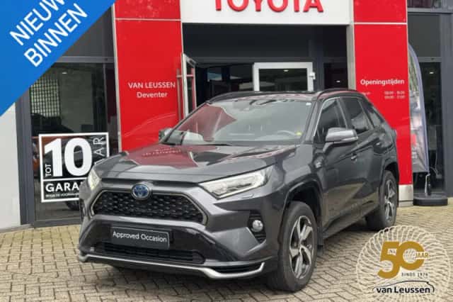 Toyota RAV4 (2021) thumbnail 1
