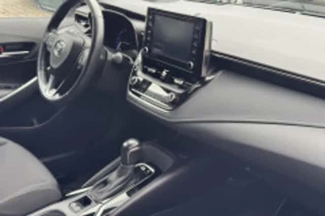 Toyota Corolla (2022) thumbnail 3