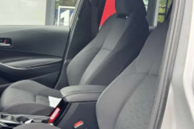 Toyota Corolla (2022) thumbnail 6