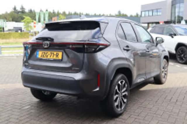 Toyota Yaris Cross (2025) thumbnail 5