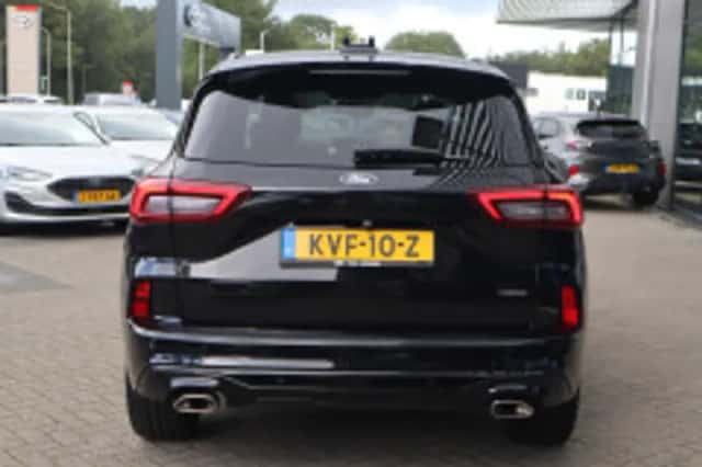 Ford Kuga (2025) thumbnail 4