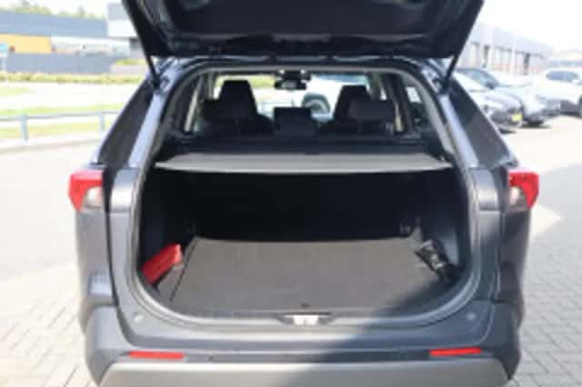 Toyota RAV4 (2024) thumbnail 5