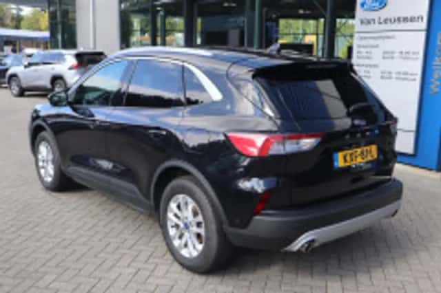 Ford Kuga (2022) thumbnail 3