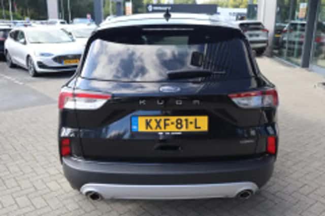 Ford Kuga (2022) thumbnail 4