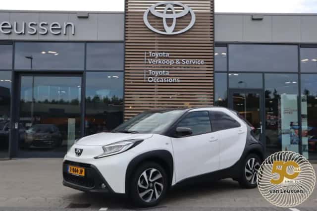 Toyota Aygo (2023) thumbnail 1