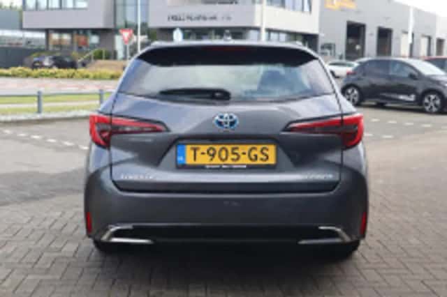 Toyota Corolla (2023) thumbnail 4