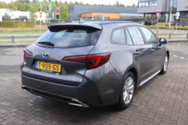 Toyota Corolla (2023) thumbnail 6