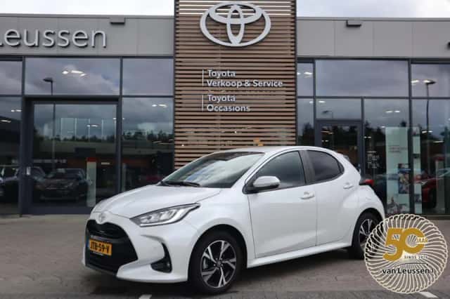 Toyota Yaris (2024) thumbnail 6