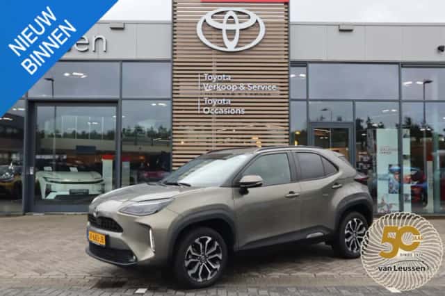 Toyota Yaris Cross (2024) thumbnail 1
