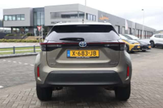 Toyota Yaris Cross (2024) thumbnail 4