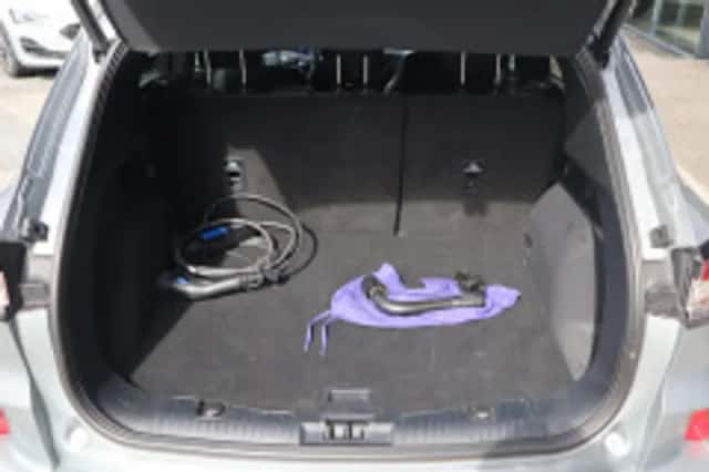 Ford Kuga (2021) thumbnail 5