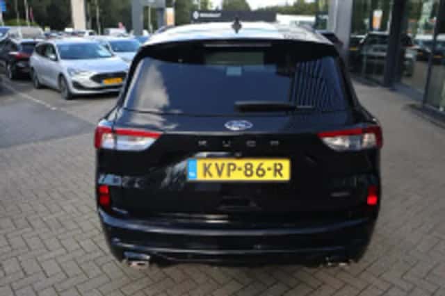 Ford Kuga (2023) thumbnail 4