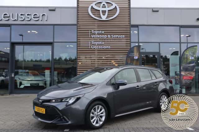 Toyota Corolla (2023) thumbnail 1