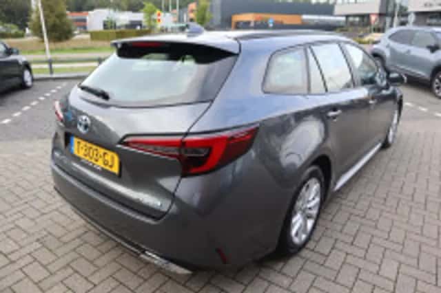 Toyota Corolla (2023) thumbnail 6