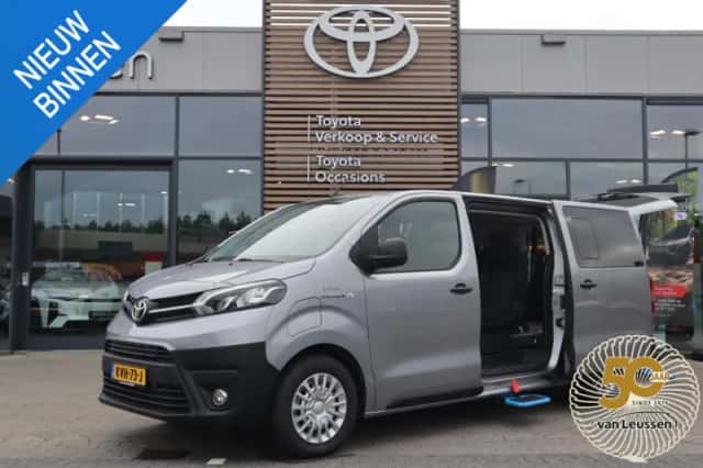 Toyota Proace (2024) thumbnail 1