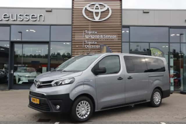 Toyota Proace (2024) thumbnail 2