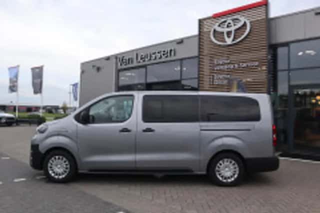 Toyota Proace (2024) thumbnail 4