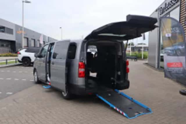 Toyota Proace (2024) thumbnail 6
