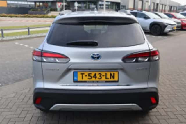 Toyota Corolla Cross (2023) thumbnail 4