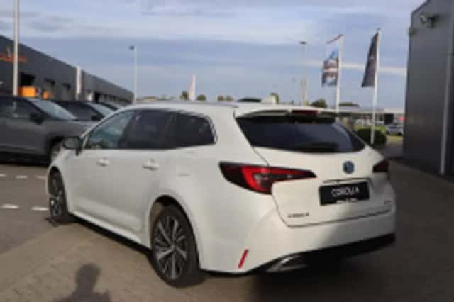 Toyota Corolla (2025) thumbnail 3