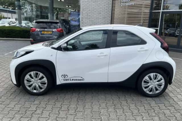 Toyota Aygo X (2025) thumbnail 2