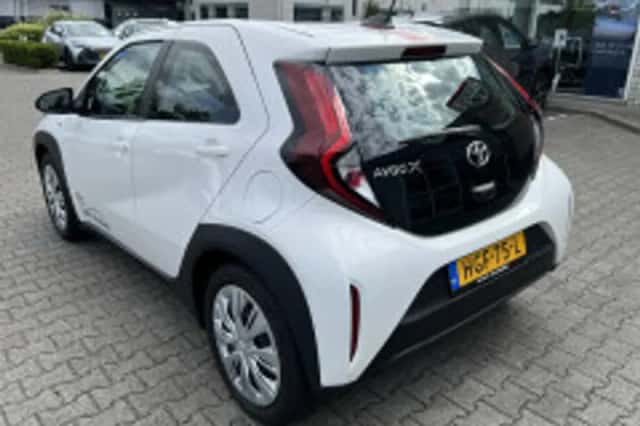 Toyota Aygo X (2025) thumbnail 3
