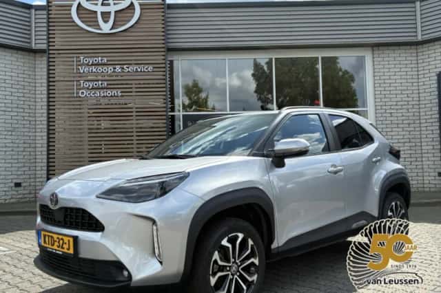 Toyota Yaris Cross (2025) thumbnail 1