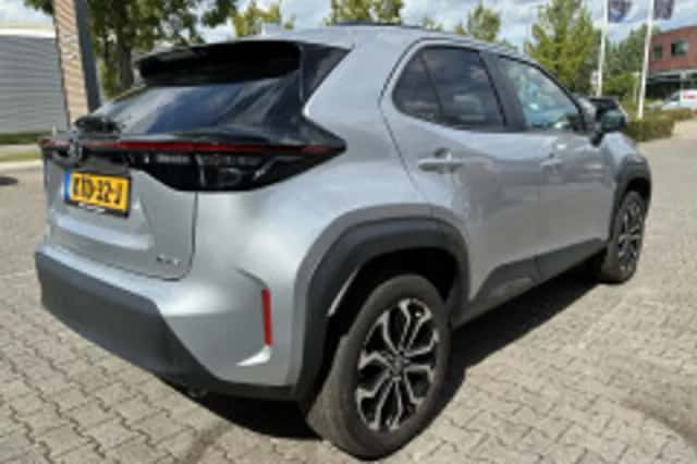 Toyota Yaris Cross (2025) thumbnail 5