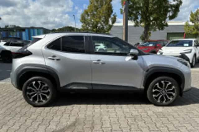 Toyota Yaris Cross (2025) thumbnail 6