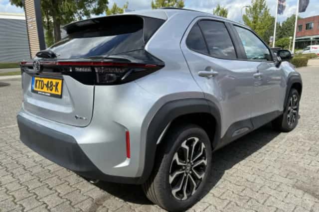 Toyota Yaris Cross (2025) thumbnail 2