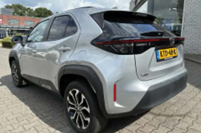 Toyota Yaris Cross (2025) thumbnail 5