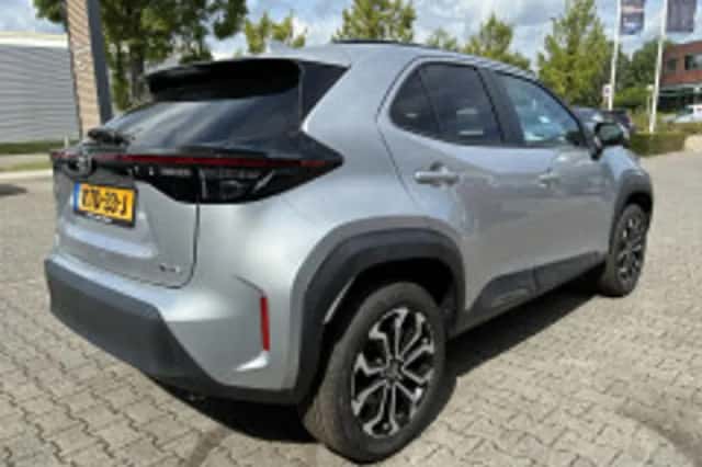 Toyota Yaris Cross (2025) thumbnail 5