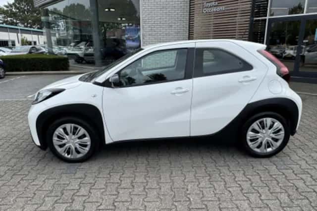 Toyota Aygo X (2024) thumbnail 2
