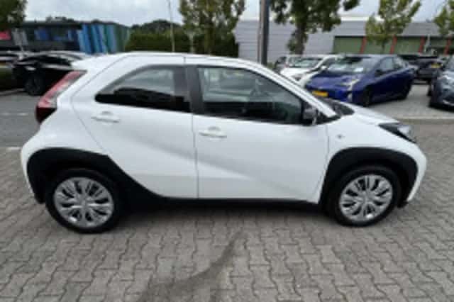 Toyota Aygo X (2024) thumbnail 4