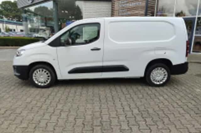 Toyota Proace (2024) thumbnail 6