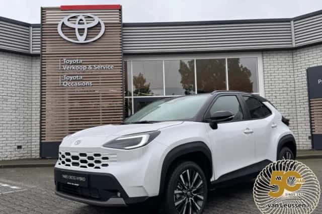 Toyota Yaris Cross (2026) thumbnail 1