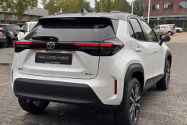 Toyota Yaris Cross (2026) thumbnail 3