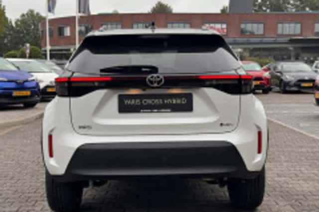 Toyota Yaris Cross (2026) thumbnail 4