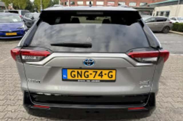 Toyota RAV4 (2024) thumbnail 4
