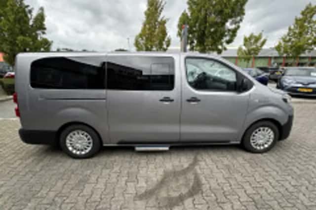 Toyota ProAce Electric Verso (2024) thumbnail 4