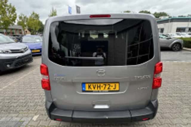 Toyota ProAce Electric Verso (2024) thumbnail 4
