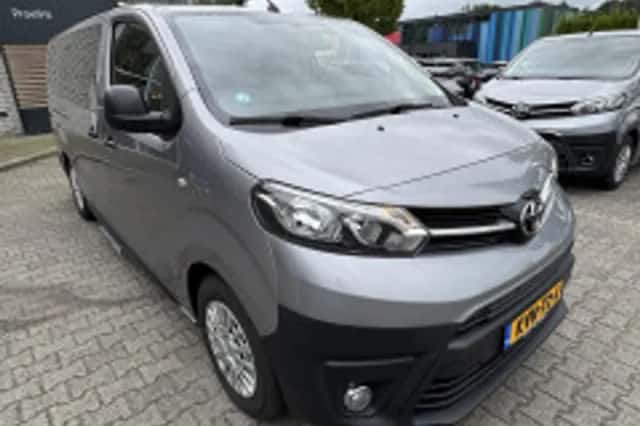 Toyota ProAce Electric Verso (2024) thumbnail 6