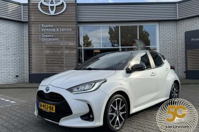 Toyota Yaris (2022) thumbnail 1