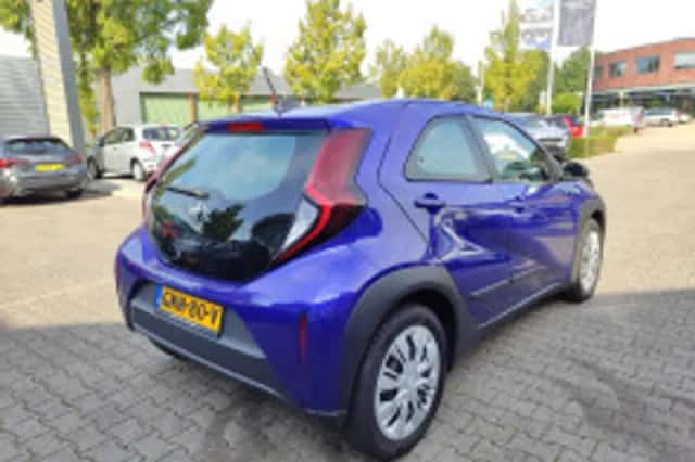 Toyota Aygo X (2023) thumbnail 3
