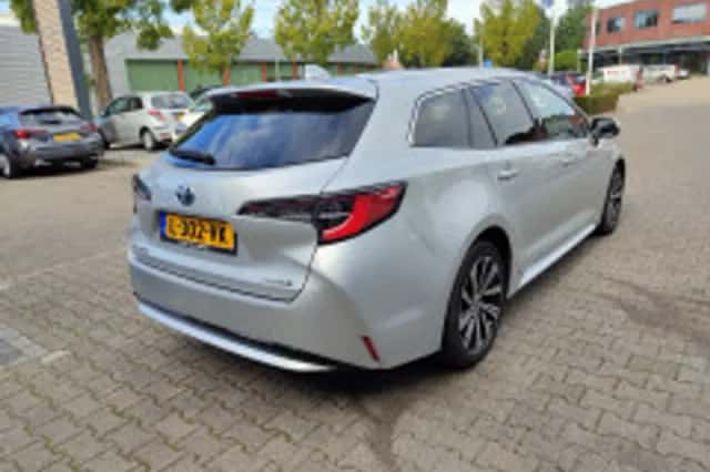 Toyota Corolla (2021) thumbnail 4