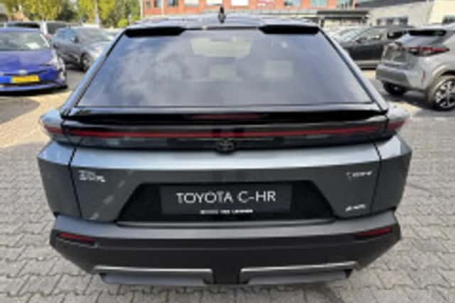Toyota C-HR (2026) thumbnail 6