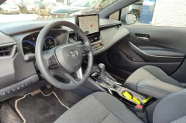 Toyota Corolla (2025) thumbnail 5