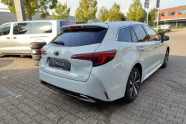 Toyota Corolla (2025) thumbnail 4